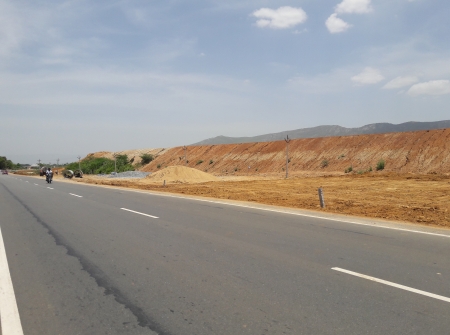 1 Acre Commercial Land for Sale in Yerpedu to Venkatagiri Highway